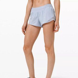 Lululemon Hotty Hot Low-Rise Lined Short 2.5"